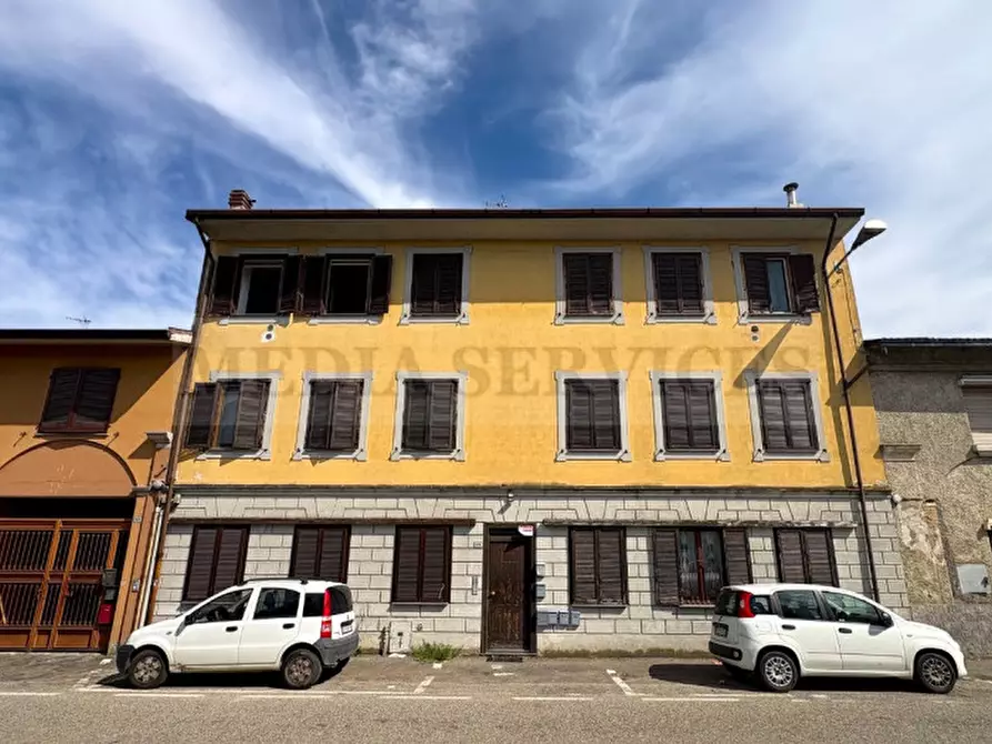 Immagine 1 di Appartamento in vendita  in via G. Salvadeo n° 69 a Tromello