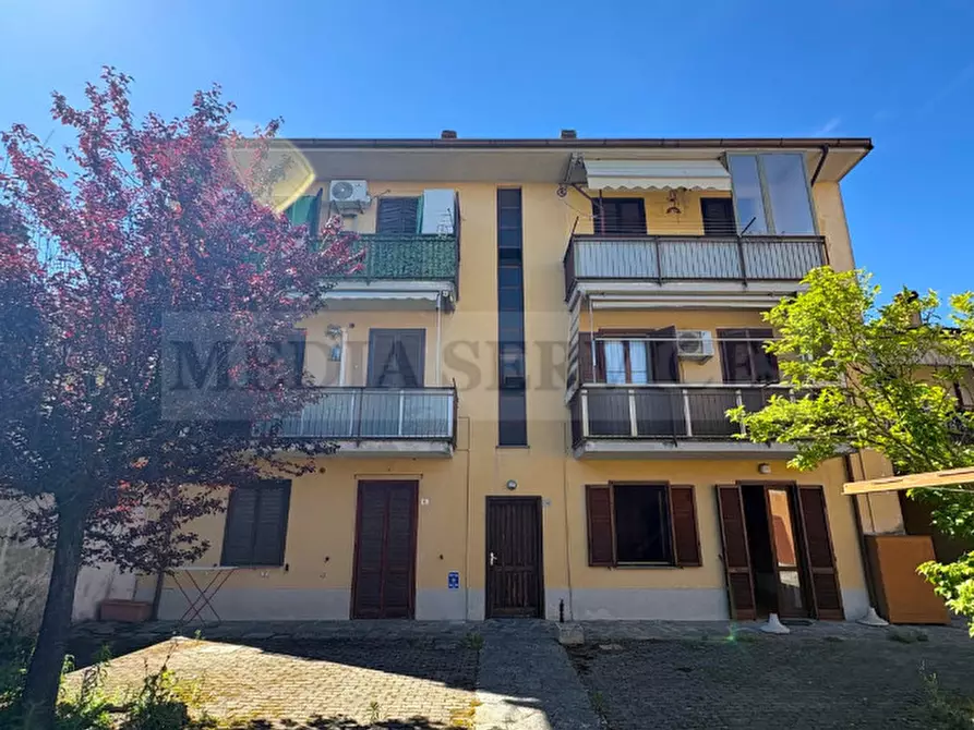 Immagine 4 di Appartamento in vendita  in via G. Salvadeo n° 69 a Tromello