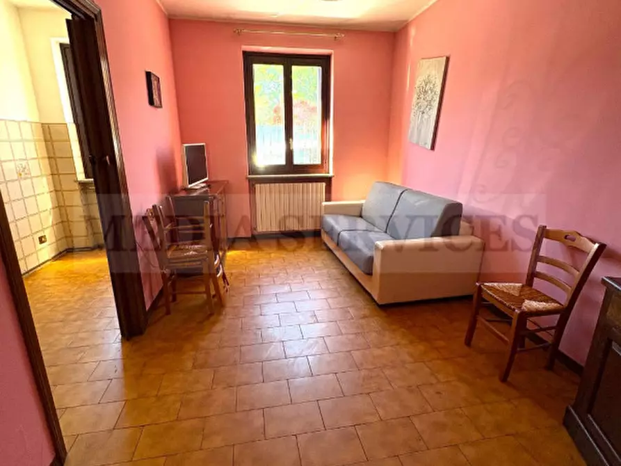 Immagine 9 di Appartamento in vendita  in via G. Salvadeo n° 69 a Tromello