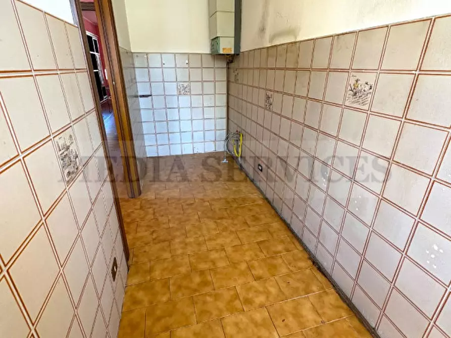 Immagine 11 di Appartamento in vendita  in via G. Salvadeo n° 69 a Tromello
