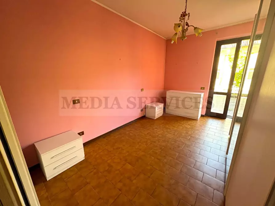 Immagine 15 di Appartamento in vendita  in via G. Salvadeo n° 69 a Tromello