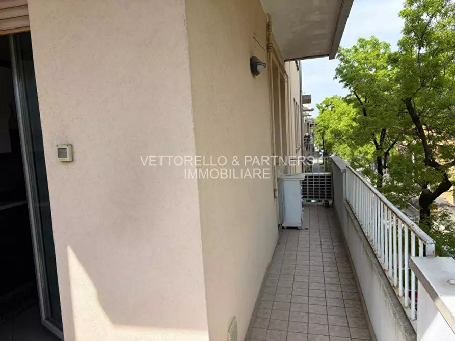 Immagine 12 di Appartamento in vendita  a Venezia