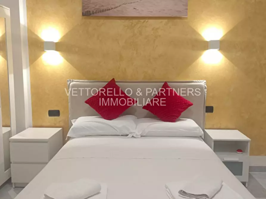 Immagine 2 di Villetta a schiera in vendita  in via buccari a Venezia