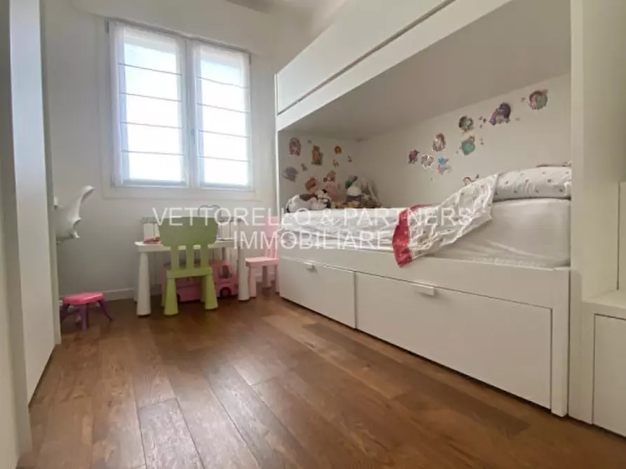 Immagine 11 di Appartamento in vendita  a Venezia