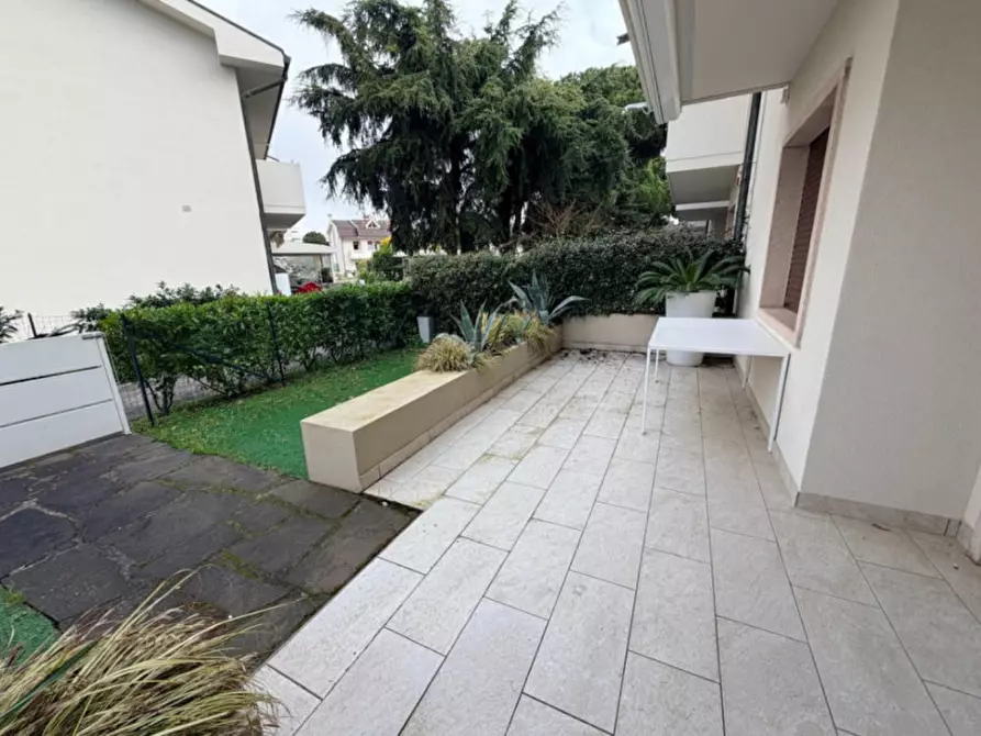 Immagine 15 di Appartamento in vendita  in Viale del Carabiniere a Jesolo
