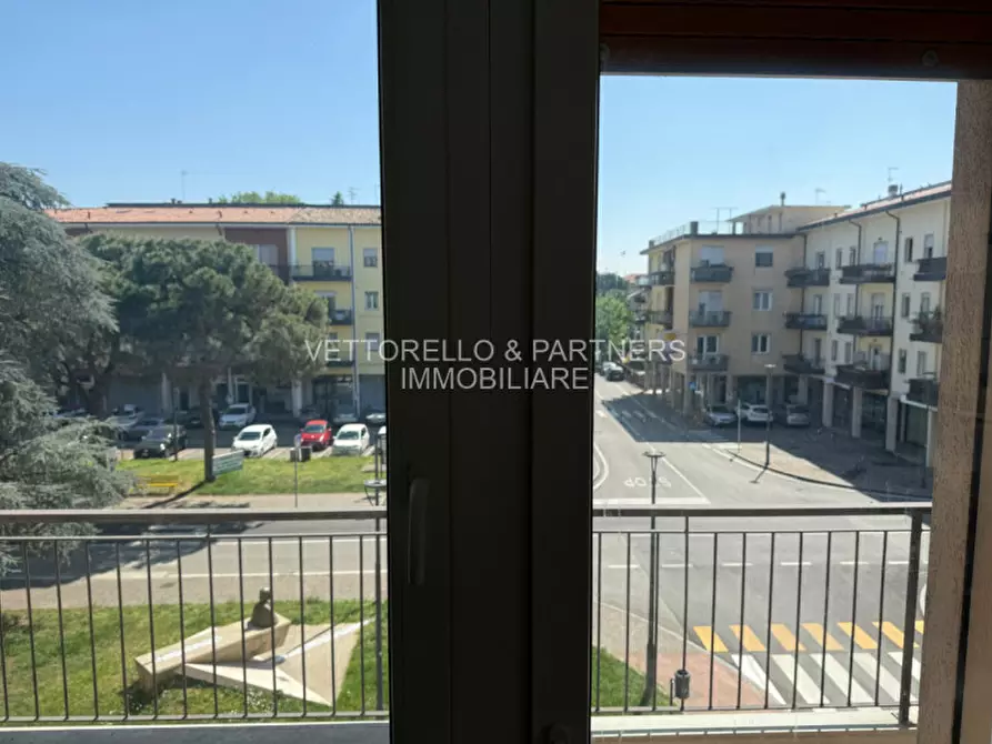 Immagine 12 di Appartamento in vendita  in PIAZZA PIO X a Mogliano Veneto