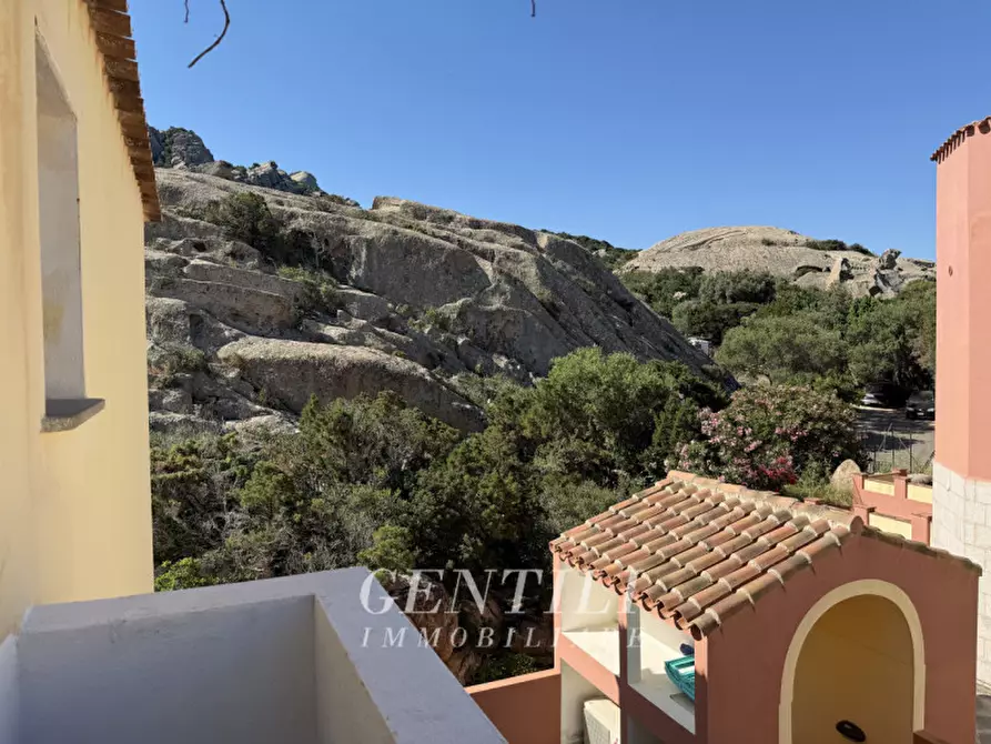Immagine 15 di Appartamento in vendita  a Arzachena
