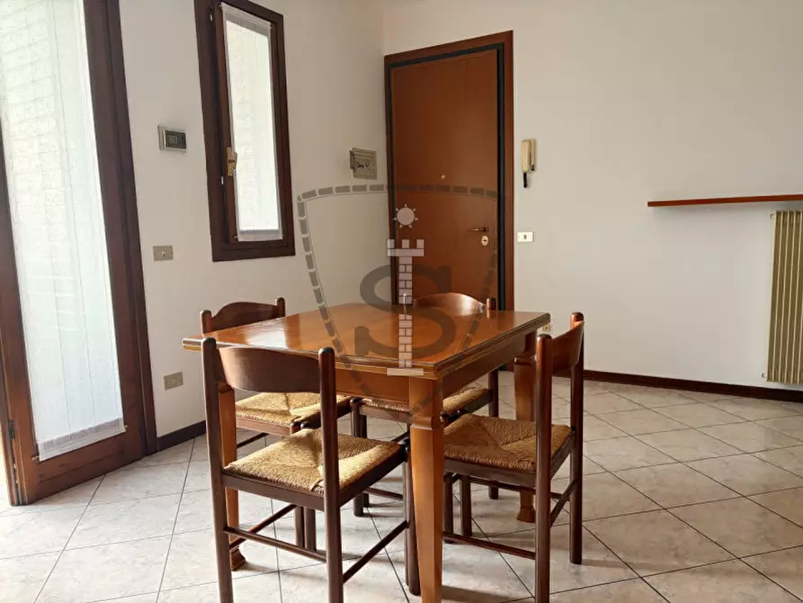 Immagine 3 di Appartamento in affitto  in Via Ippolito Nievo, 26 a Romano D'ezzelino