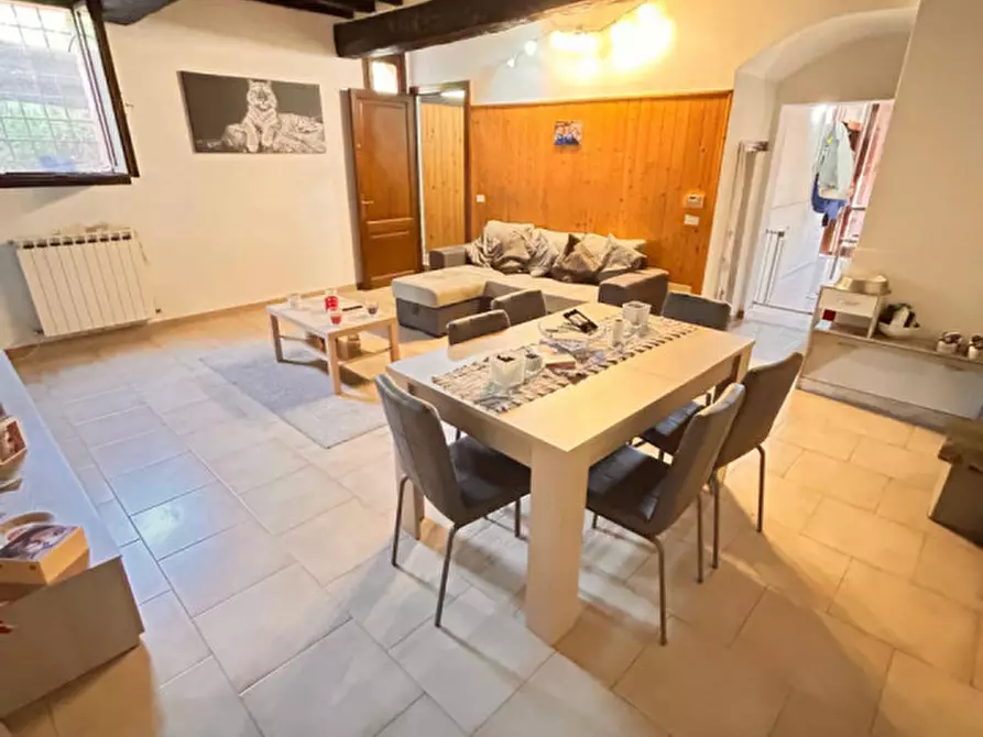 Immagine 11 di Appartamento in vendita  a Modena