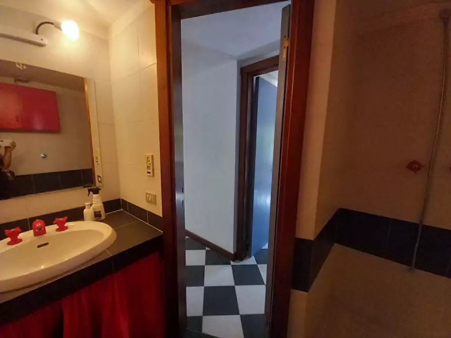 Immagine 28 di Casa indipendente in vendita  in Via Codivilla a Varese Ligure