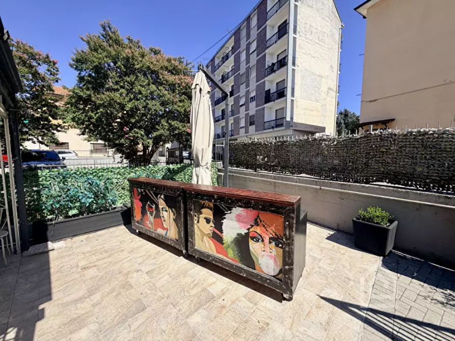Immagine 10 di Attività commerciale in vendita  in Via Berruti 20 a Chivasso