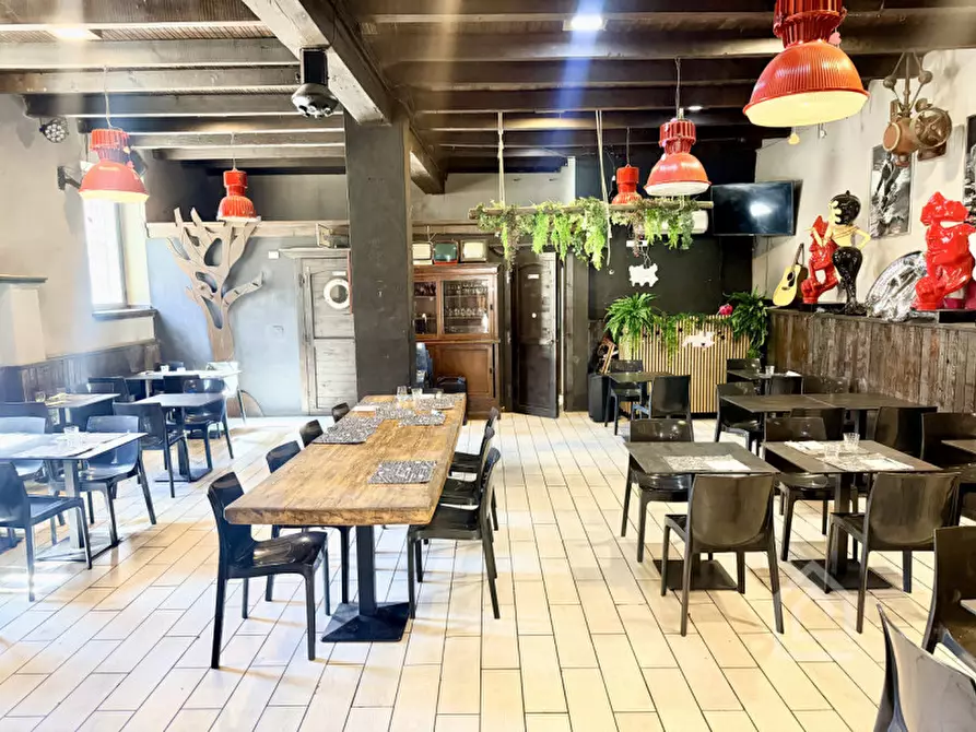 Immagine 12 di Attività commerciale in vendita  in Via Berruti 20 a Chivasso