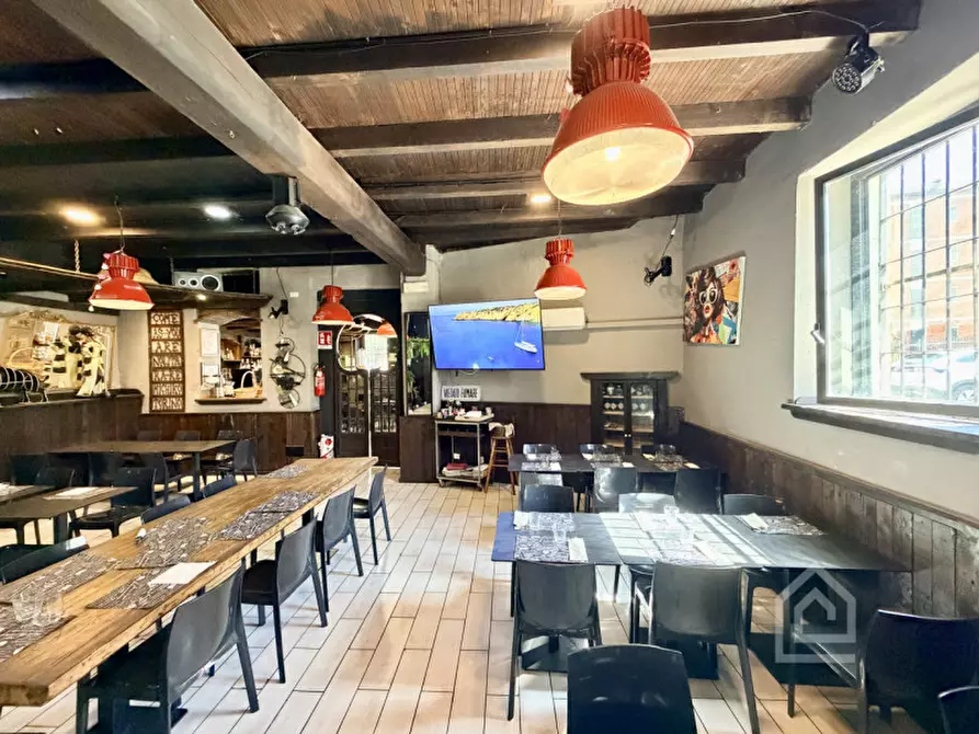 Immagine 17 di Attività commerciale in vendita  in Via Berruti 20 a Chivasso