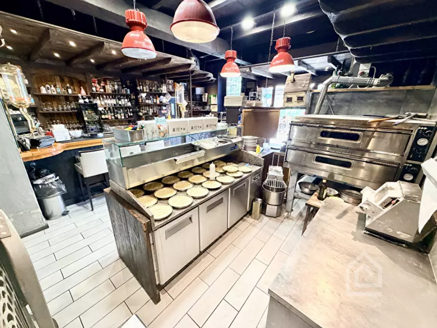 Immagine 26 di Attività commerciale in vendita  in Via Berruti 20 a Chivasso