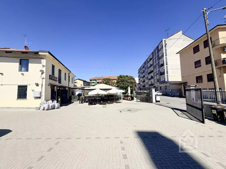 Immagine 34 di Attività commerciale in vendita  in Via Berruti 20 a Chivasso