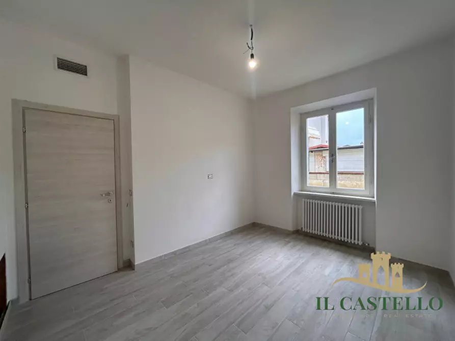 Immagine 2 di Appartamento in vendita  a Castiglione Del Lago