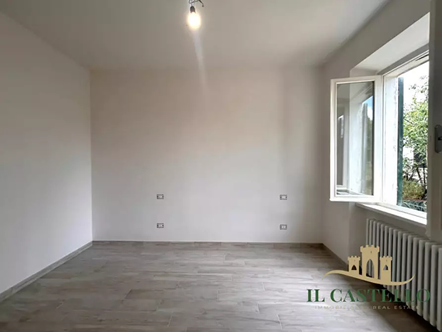 Immagine 4 di Appartamento in vendita  a Castiglione Del Lago