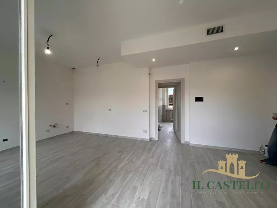 Immagine 6 di Appartamento in vendita  a Castiglione Del Lago