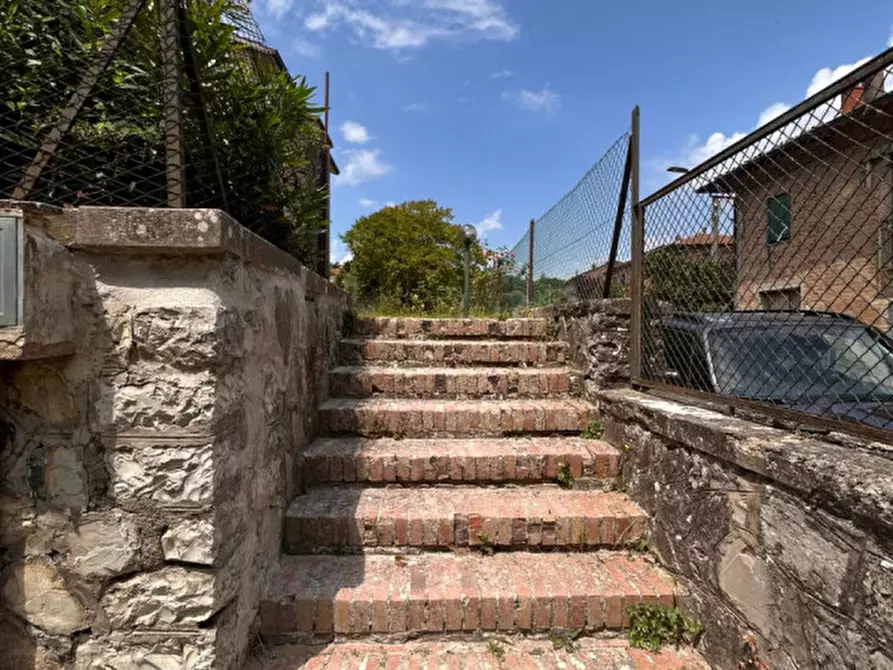 Immagine 19 di Appartamento in vendita  a Castiglione Del Lago
