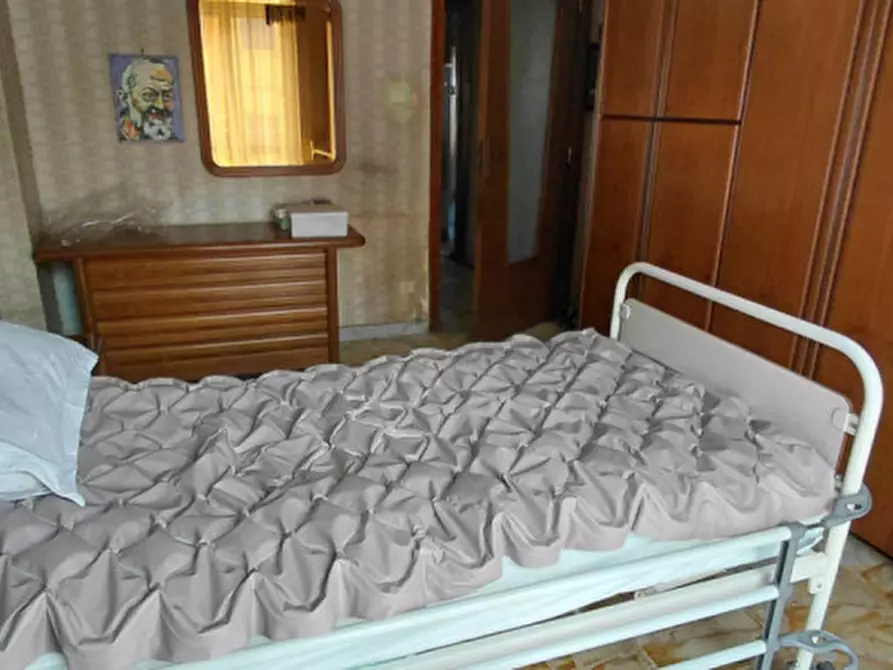 Immagine 3 di Appartamento in vendita  in via campania n.9 a Napoli