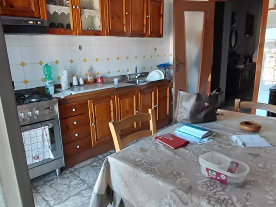 Immagine 10 di Appartamento in vendita  in via campania n.9 a Napoli