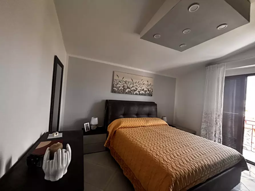 Immagine 5 di Appartamento in vendita  in via lamaria n°31 a Torre Del Greco