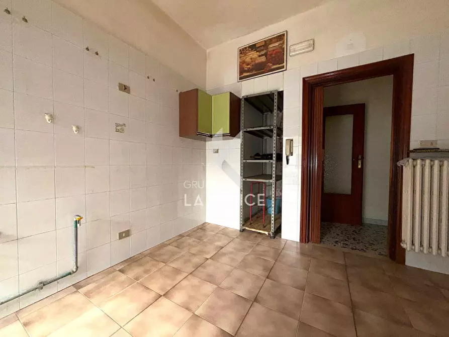 Immagine 19 di Appartamento in vendita  in Via Cesare Pavese 24 a Martina Franca