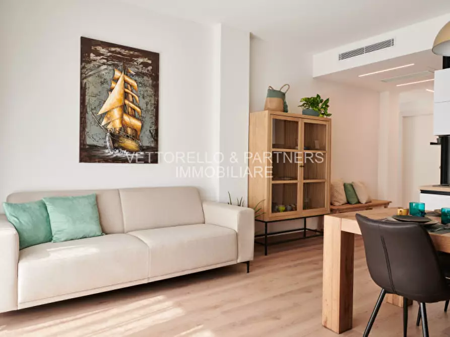 Immagine 4 di Appartamento in vendita  in Riviera Santa Margherita 1 a Treviso