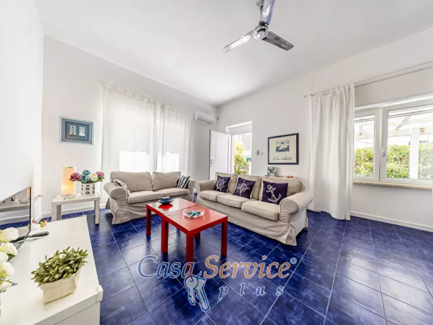 Immagine 7 di Villa in vendita  in Via degli Eroi a Ugento