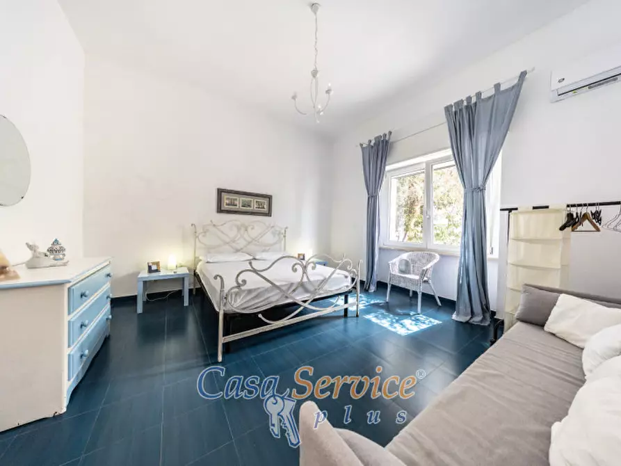 Immagine 11 di Villa in vendita  in Via degli Eroi a Ugento