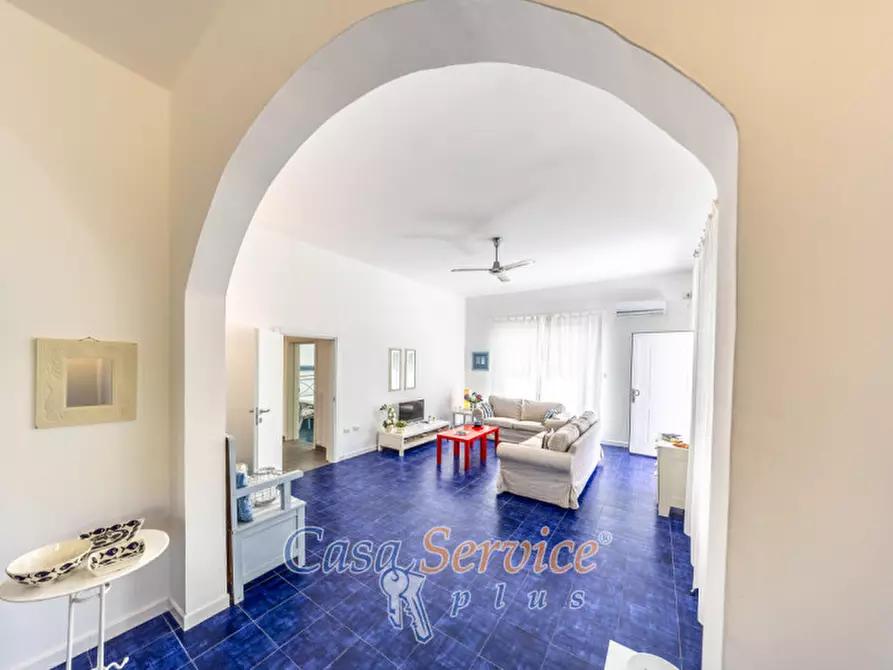 Immagine 21 di Villa in vendita  in Via degli Eroi a Ugento