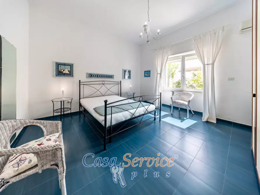 Immagine 25 di Villa in vendita  in Via degli Eroi a Ugento