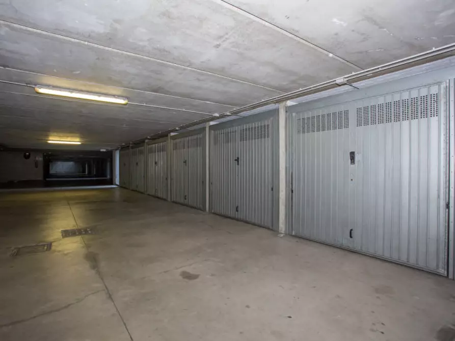 Immagine 42 di Appartamento in vendita  in Via Lucio Cornelio Silla 156/B a Milano