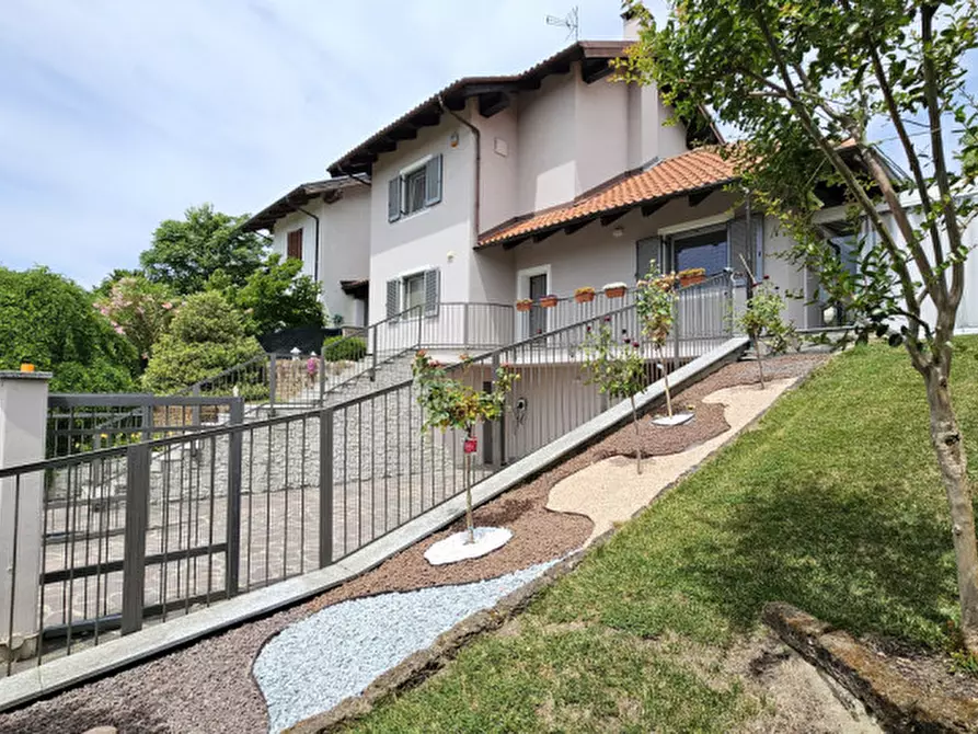 Immagine 5 di Villa in vendita  in VIA MARCONI a Cossombrato