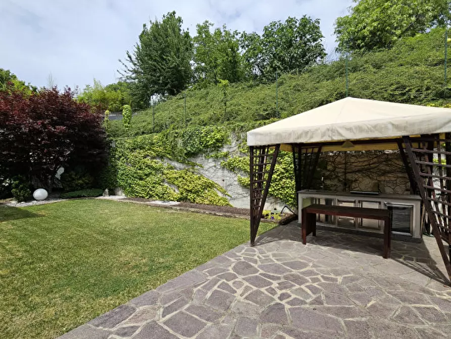 Immagine 9 di Villa in vendita  in VIA MARCONI a Cossombrato