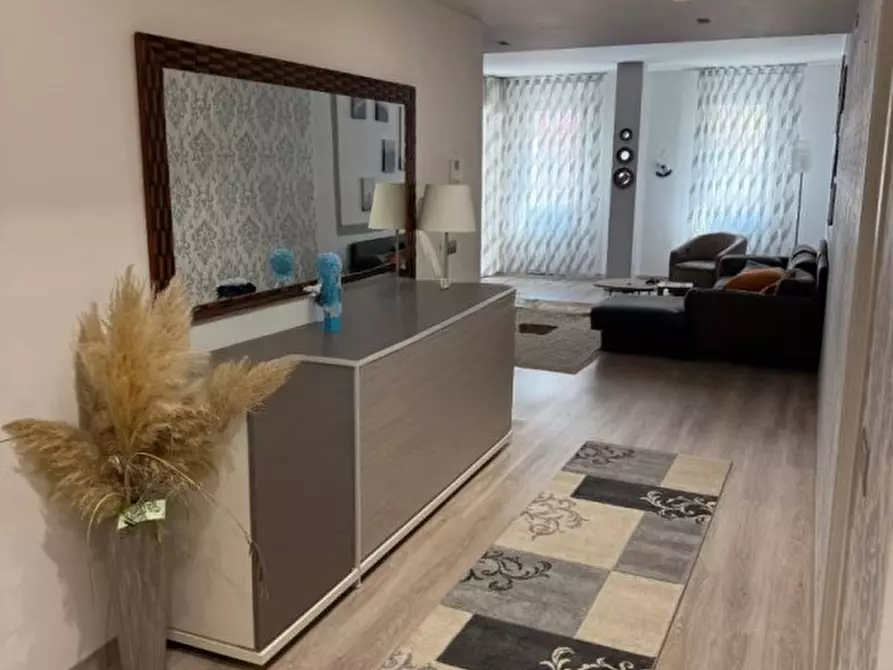 Immagine 7 di Appartamento in vendita  a Abano Terme