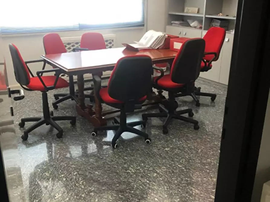Immagine 2 di Ufficio in vendita  in VIA STORLATO a Padova