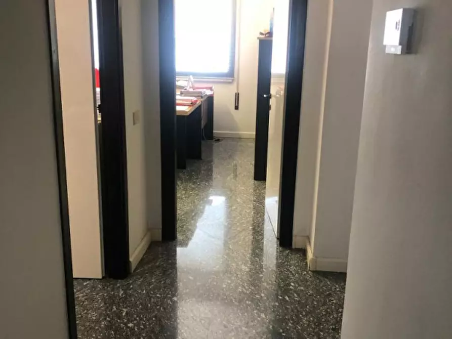 Immagine 7 di Ufficio in vendita  in VIA STORLATO a Padova
