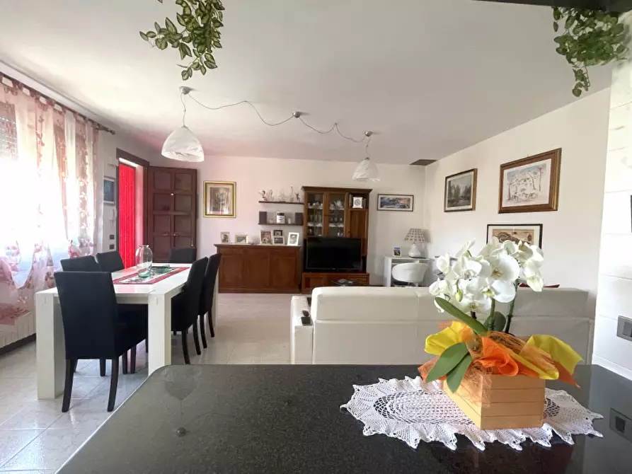 Immagine 4 di Appartamento in vendita  in Via villa del bosco a Pontelongo