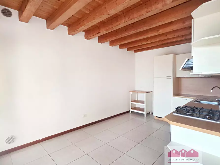 Immagine 6 di Casa bifamiliare in vendita  in Via Fornace a Costabissara