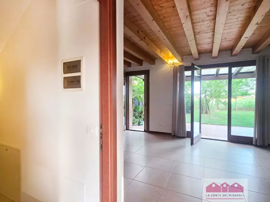 Immagine 7 di Casa bifamiliare in vendita  in Via Fornace a Costabissara