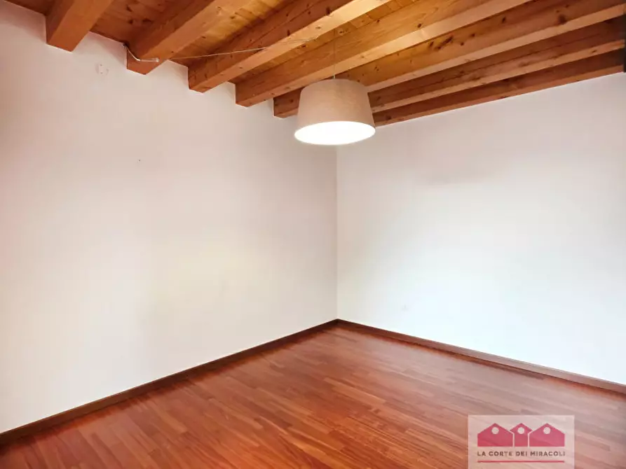 Immagine 11 di Casa bifamiliare in vendita  in Via Fornace a Costabissara