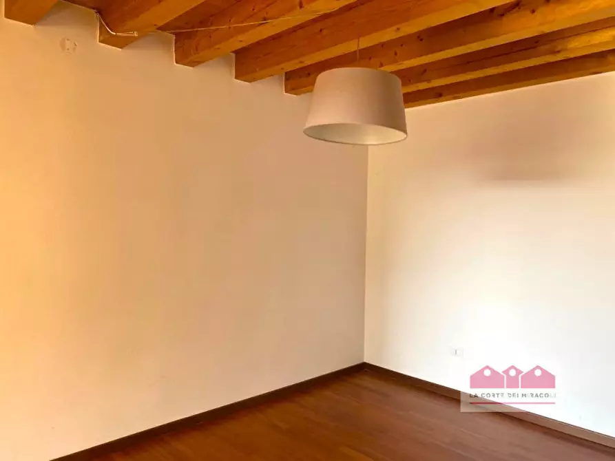 Immagine 12 di Casa bifamiliare in vendita  in Via Fornace a Costabissara