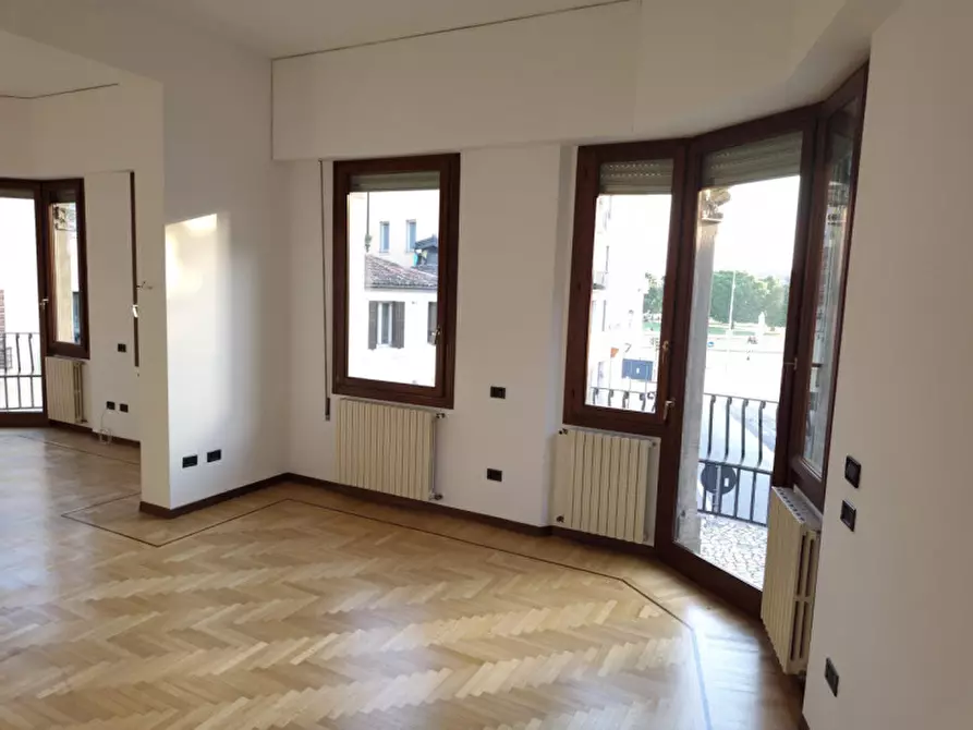 Immagine 2 di Appartamento in affitto  in Via Beato Luca Belludi a Padova