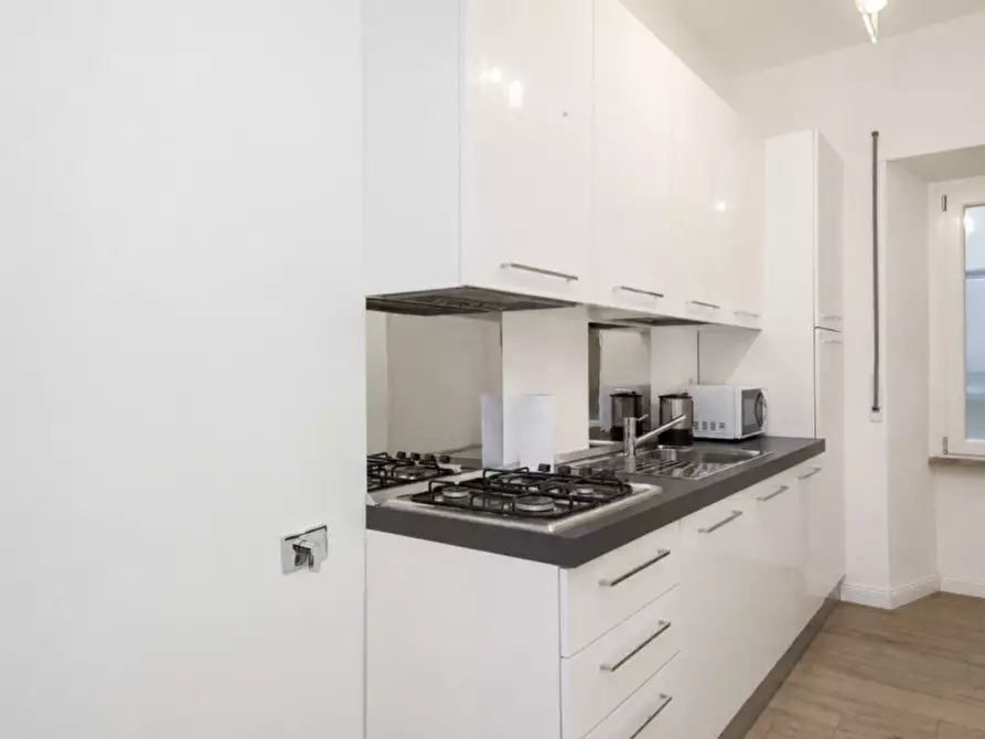 Immagine 7 di Monolocale in affitto  in via natale del grande a Roma