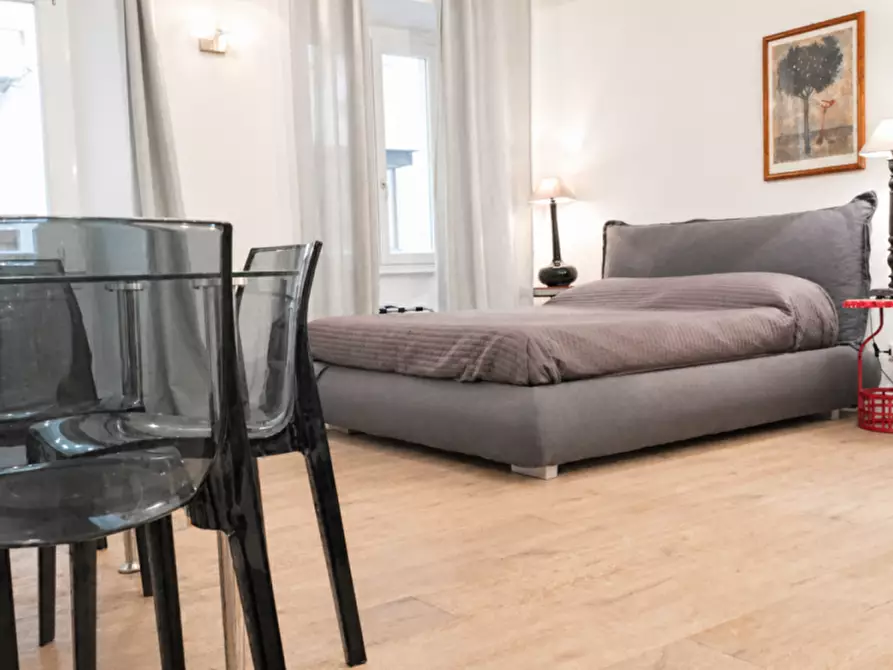 Immagine 8 di Monolocale in affitto  in via natale del grande a Roma