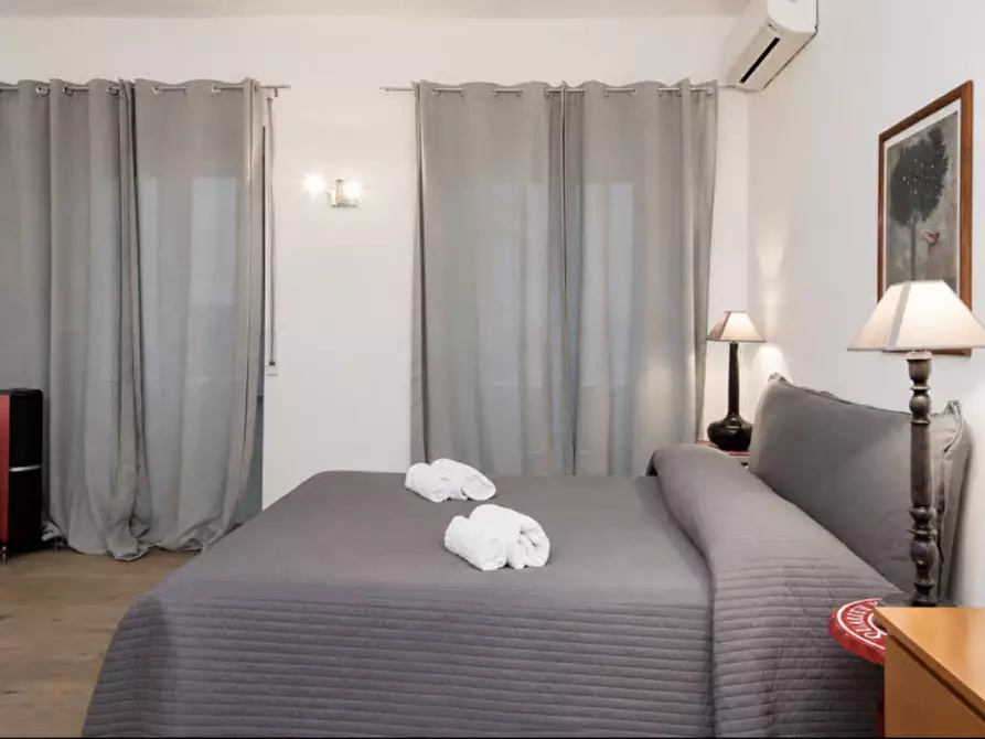 Immagine 10 di Monolocale in affitto  in via natale del grande a Roma