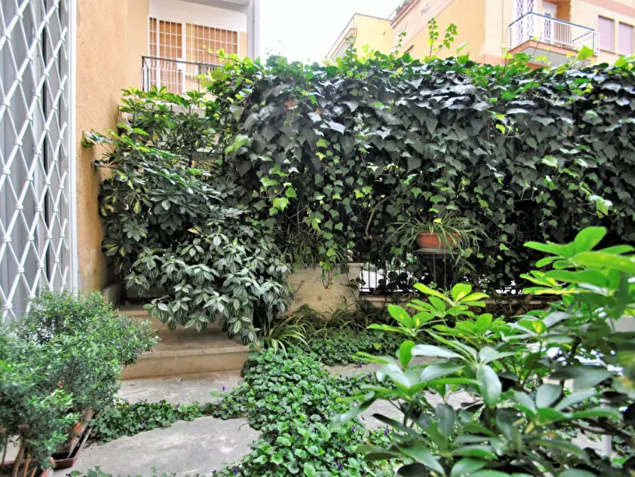 Immagine 19 di Appartamento in affitto  in Via Antonio Cesari a Roma