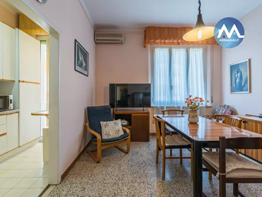 Immagine 7 di Appartamento in vendita  in Viale Giovanni Amendola 10 a Pesaro
