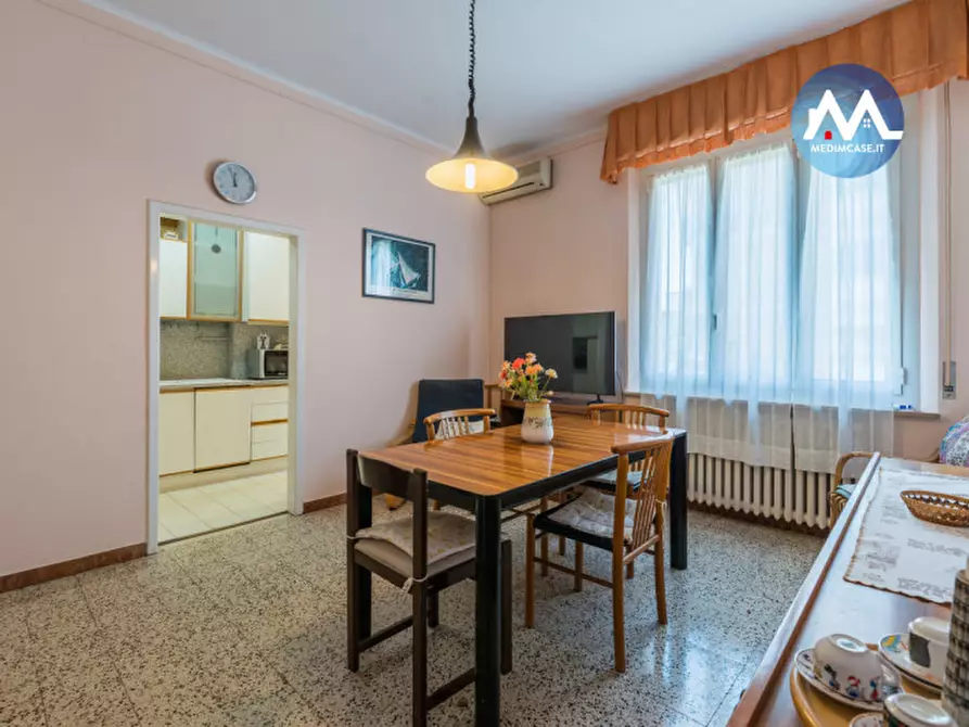 Immagine 8 di Appartamento in vendita  in Viale Giovanni Amendola 10 a Pesaro